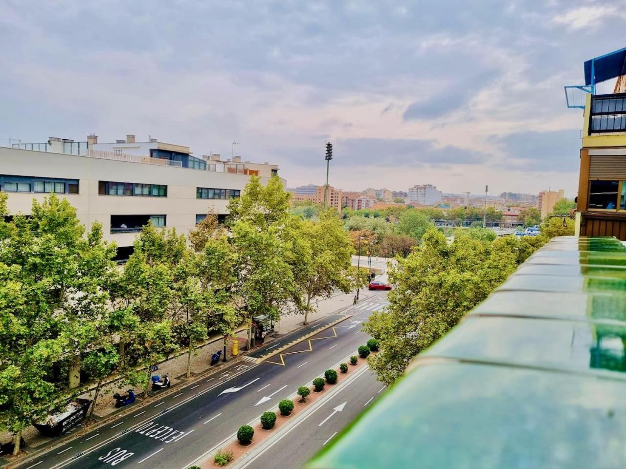 Apartamento Daniel Zaragoza Buitenkant foto