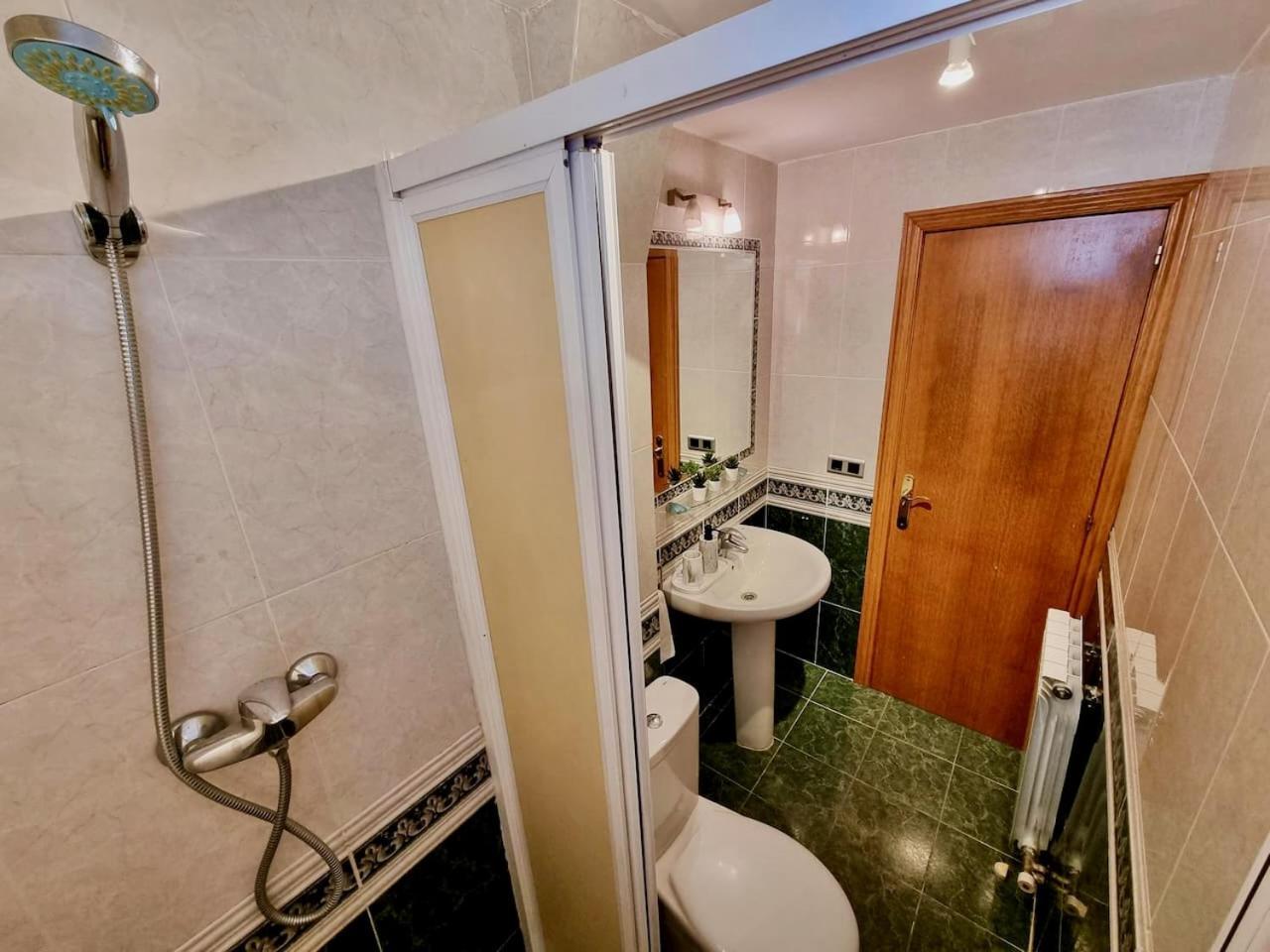 Apartamento Daniel Zaragoza Buitenkant foto
